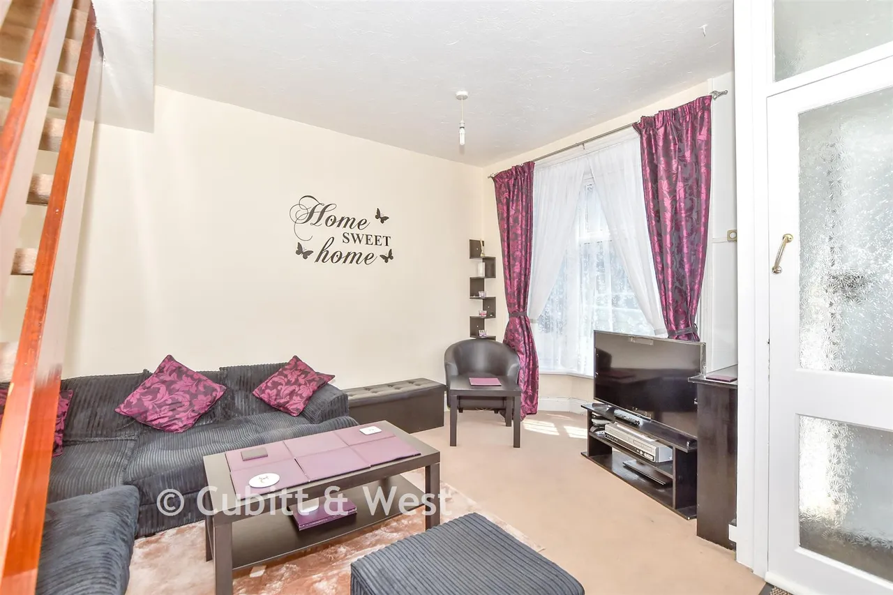 Talbot Road, Southsea, PO4, photo 2