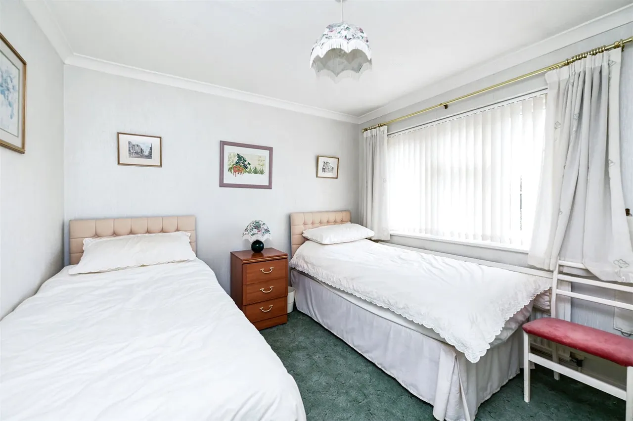 Avon Close, Ash, Guildford, Surrey, GU12 6NS, photo 14