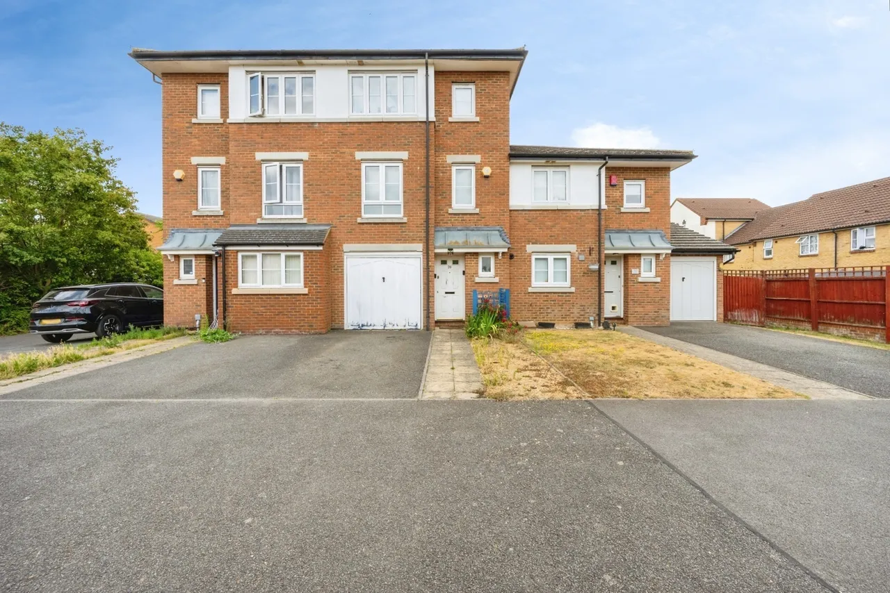 Acorn Way, Bedford, Bedfordshire, MK42, photo 2