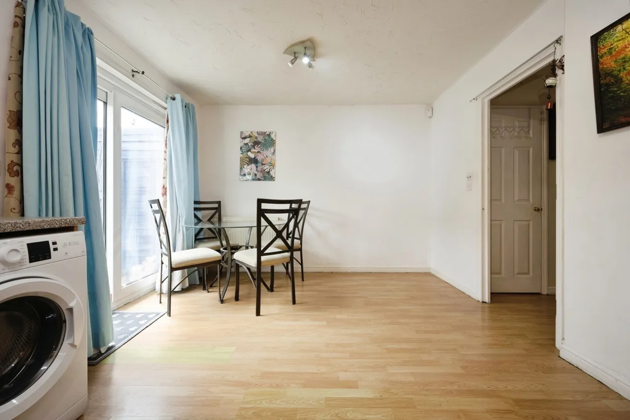 Acorn Way, Bedford, Bedfordshire, MK42, photo 5