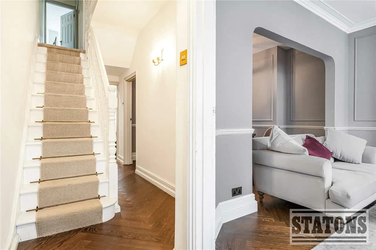 Naylor Road, Totteridge, London, N20 0HE, photo 2
