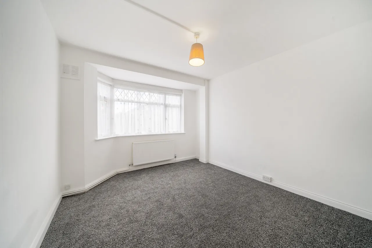 Berkeley Close, Ruislip, HA4, photo 7