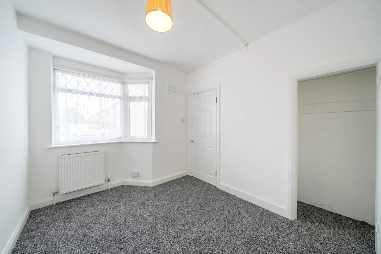Berkeley Close, Ruislip, HA4, photo 15