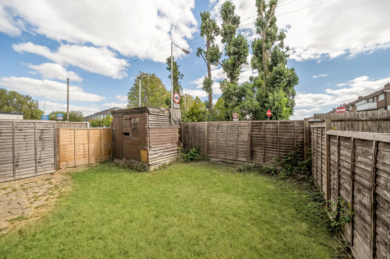 Berkeley Close, Ruislip, HA4, photo 5