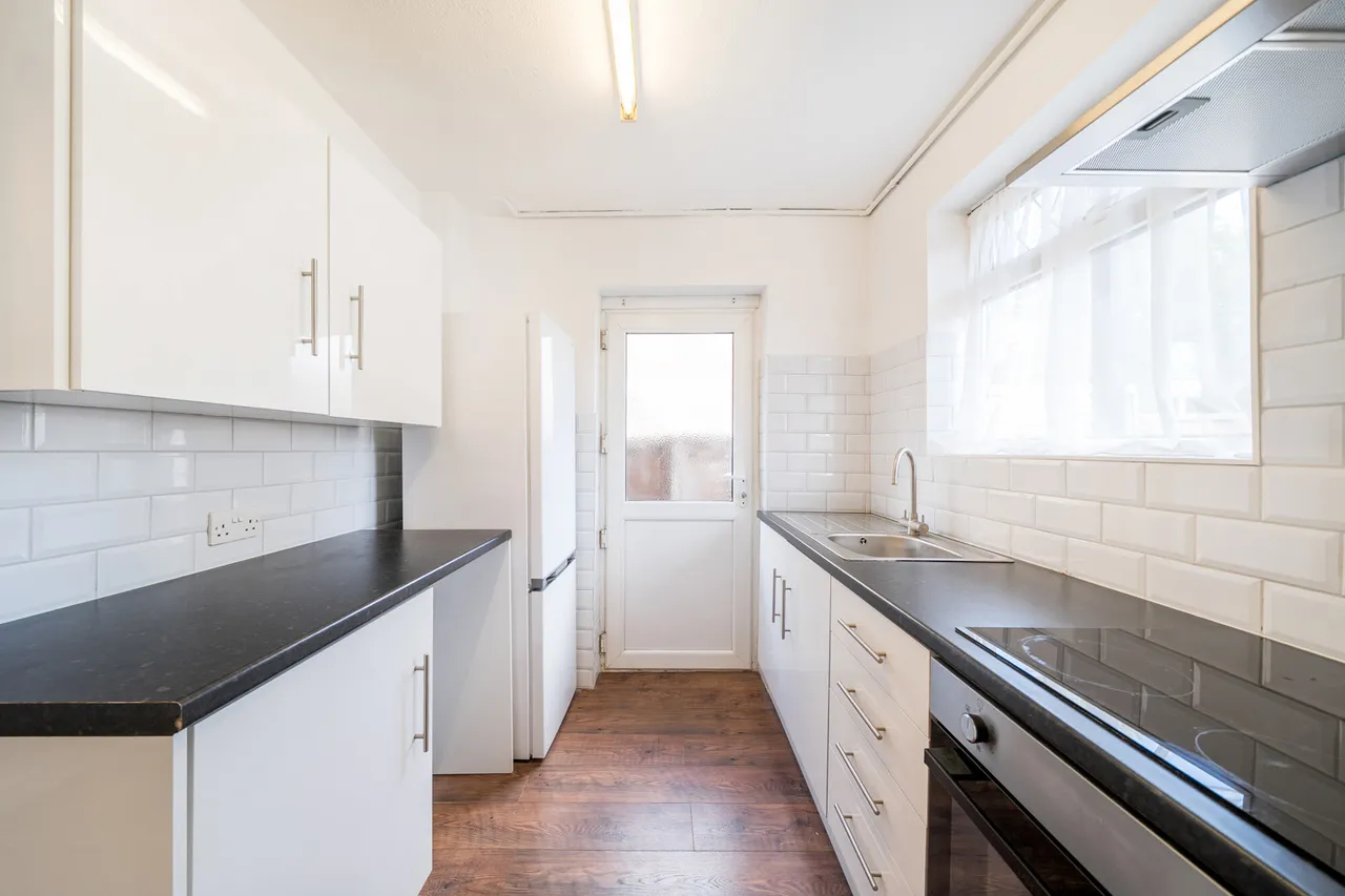 Berkeley Close, Ruislip, HA4, photo 14