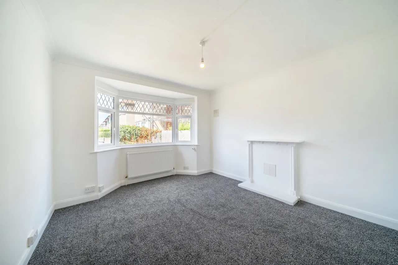Berkeley Close, Ruislip, HA4, photo 2
