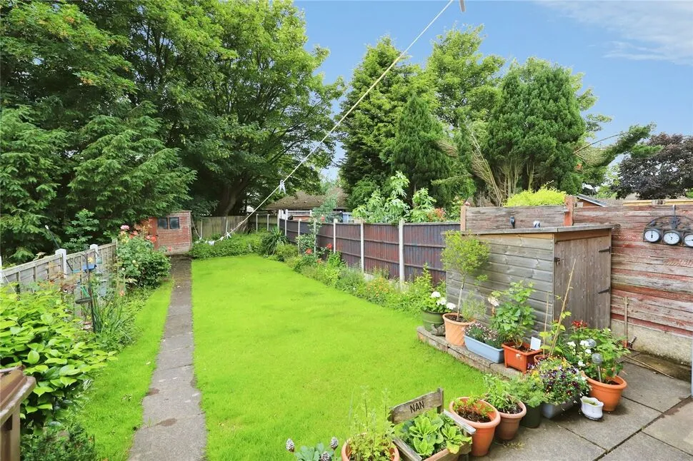 Dickinson Avenue, Wolverhampton, West Midlands, WV10, photo 6