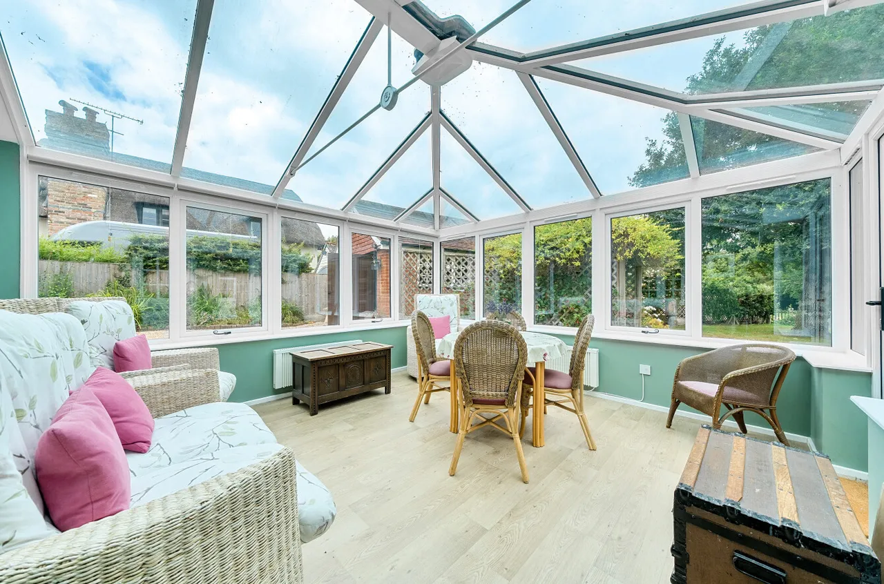 Wellow Wood Road, West Wellow, SO51, photo 4