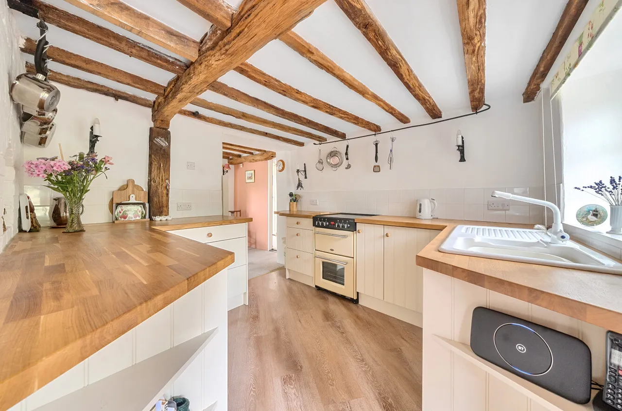 Wellow Wood Road, West Wellow, SO51, photo 2