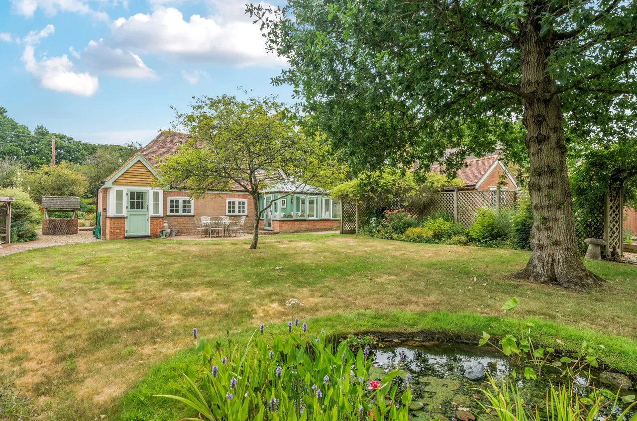 Wellow Wood Road, West Wellow, SO51, photo 8