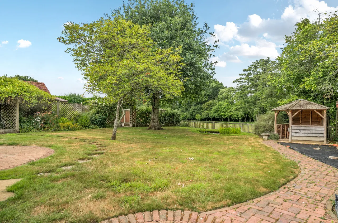 Wellow Wood Road, West Wellow, SO51, photo 16