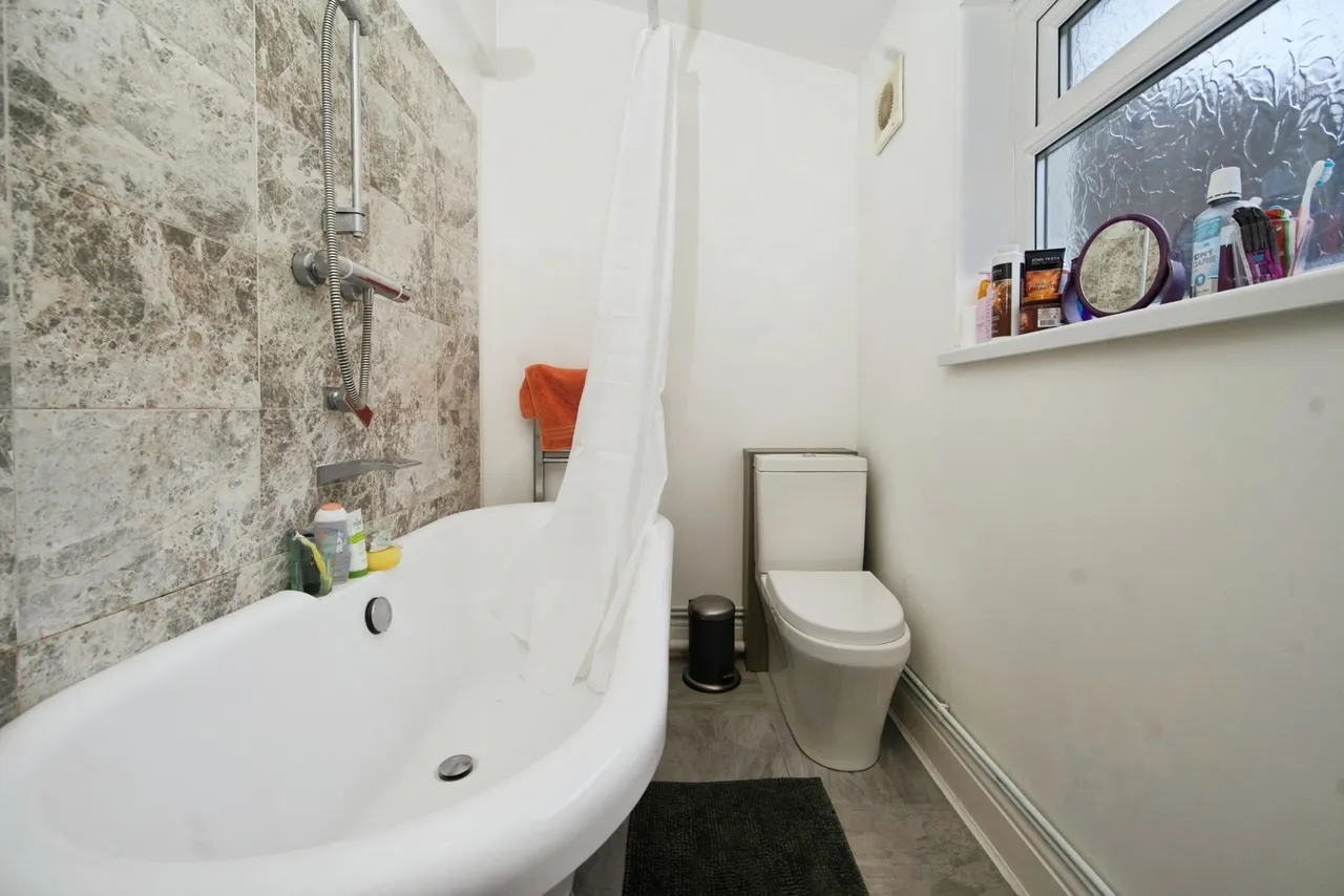 Harold Street, CARDIFF, South Glamorgan, CF24, photo 16