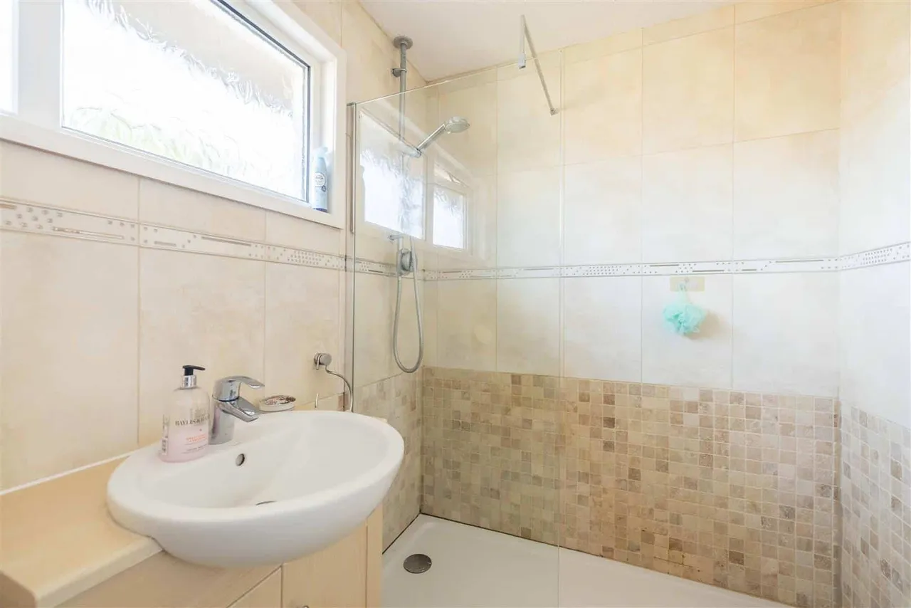 Basford Way, Windsor, SL4 4NF, photo 11
