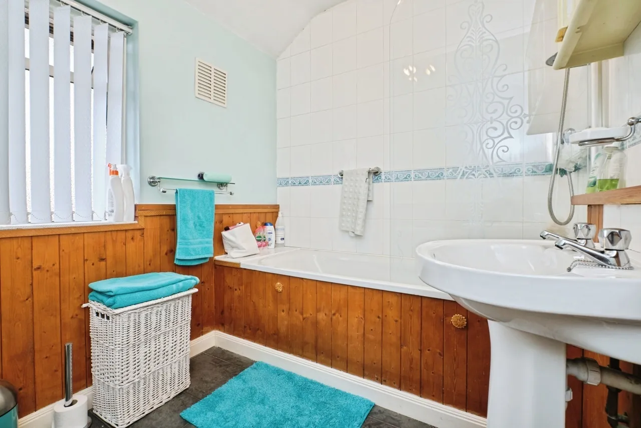 Bierton Road, Birmingham, B25, photo 15