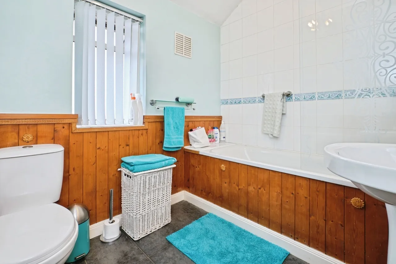 Bierton Road, Birmingham, B25, photo 17