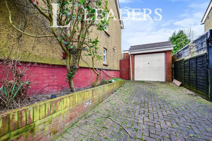 Tonbridge Road, Maidstone, ME16, photo 8