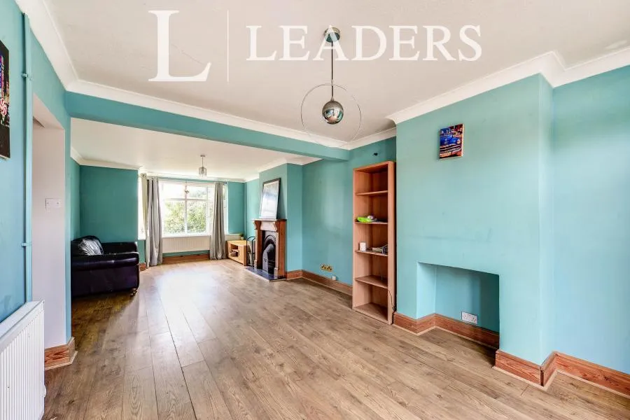 Tonbridge Road, Maidstone, ME16, photo 2