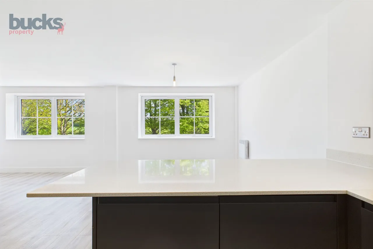Wycombe Road, Saunderton, HP14, photo 8