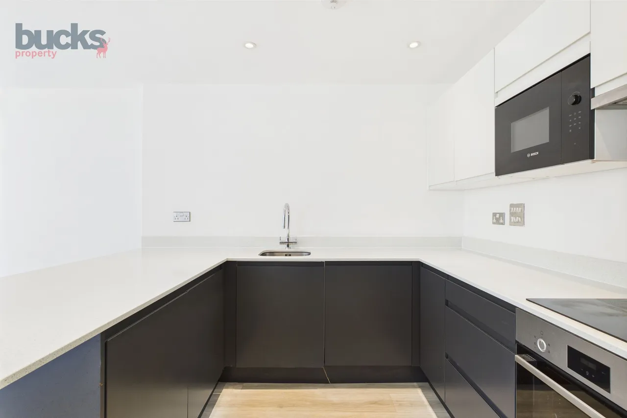 Wycombe Road, Saunderton, HP14, photo 3