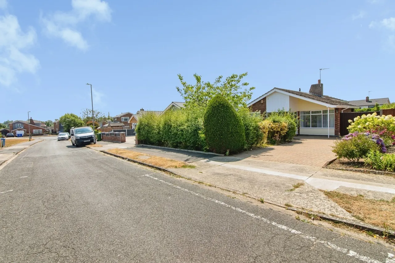 Pennygate Drive, Lowestoft, Suffolk, NR33, photo 17