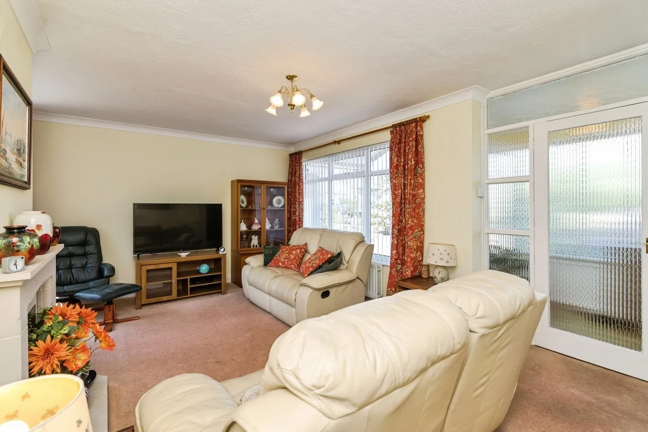Pennygate Drive, Lowestoft, Suffolk, NR33, photo 8