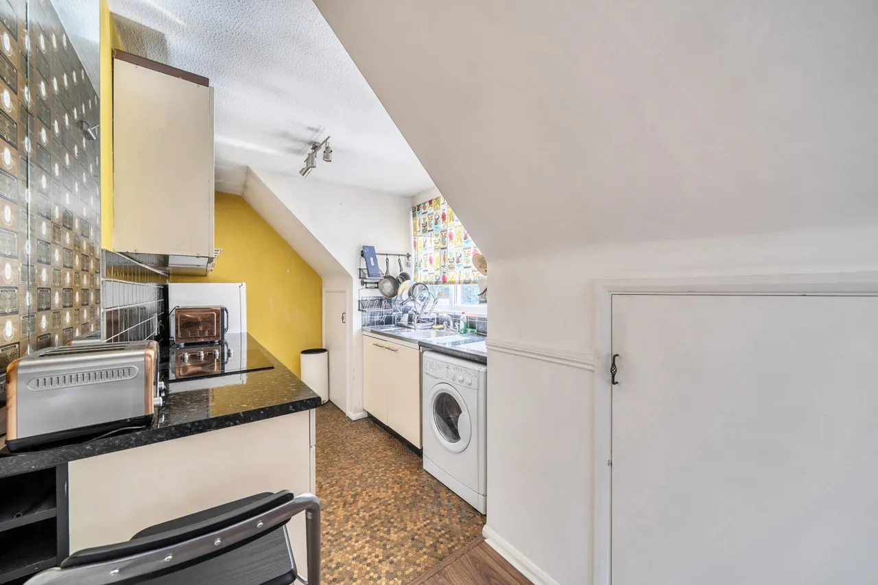 Deane Avenue, Ruislip, HA4, photo 11