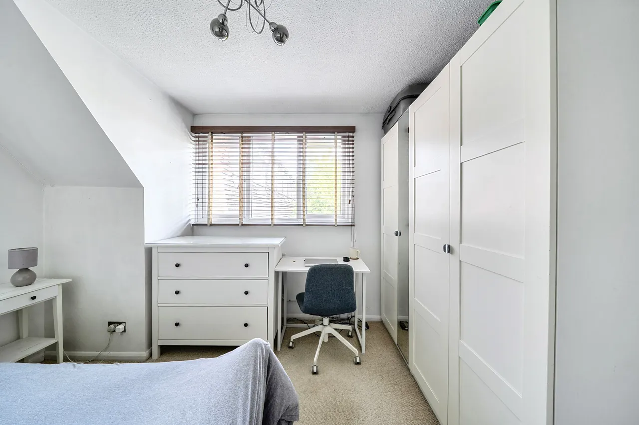 Deane Avenue, Ruislip, HA4, photo 17