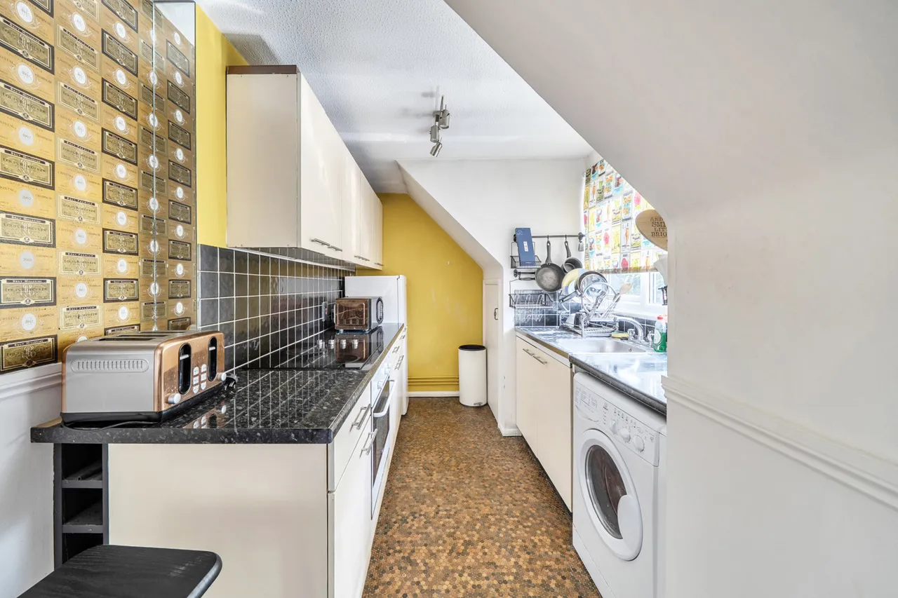 Deane Avenue, Ruislip, HA4, photo 16