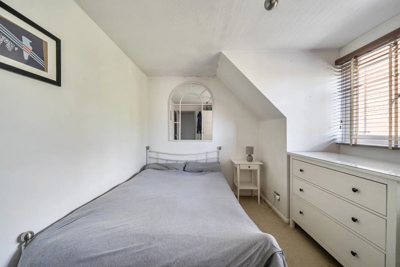 Deane Avenue, Ruislip, HA4, photo 13