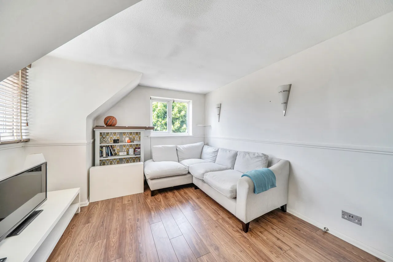 Deane Avenue, Ruislip, HA4, photo 12
