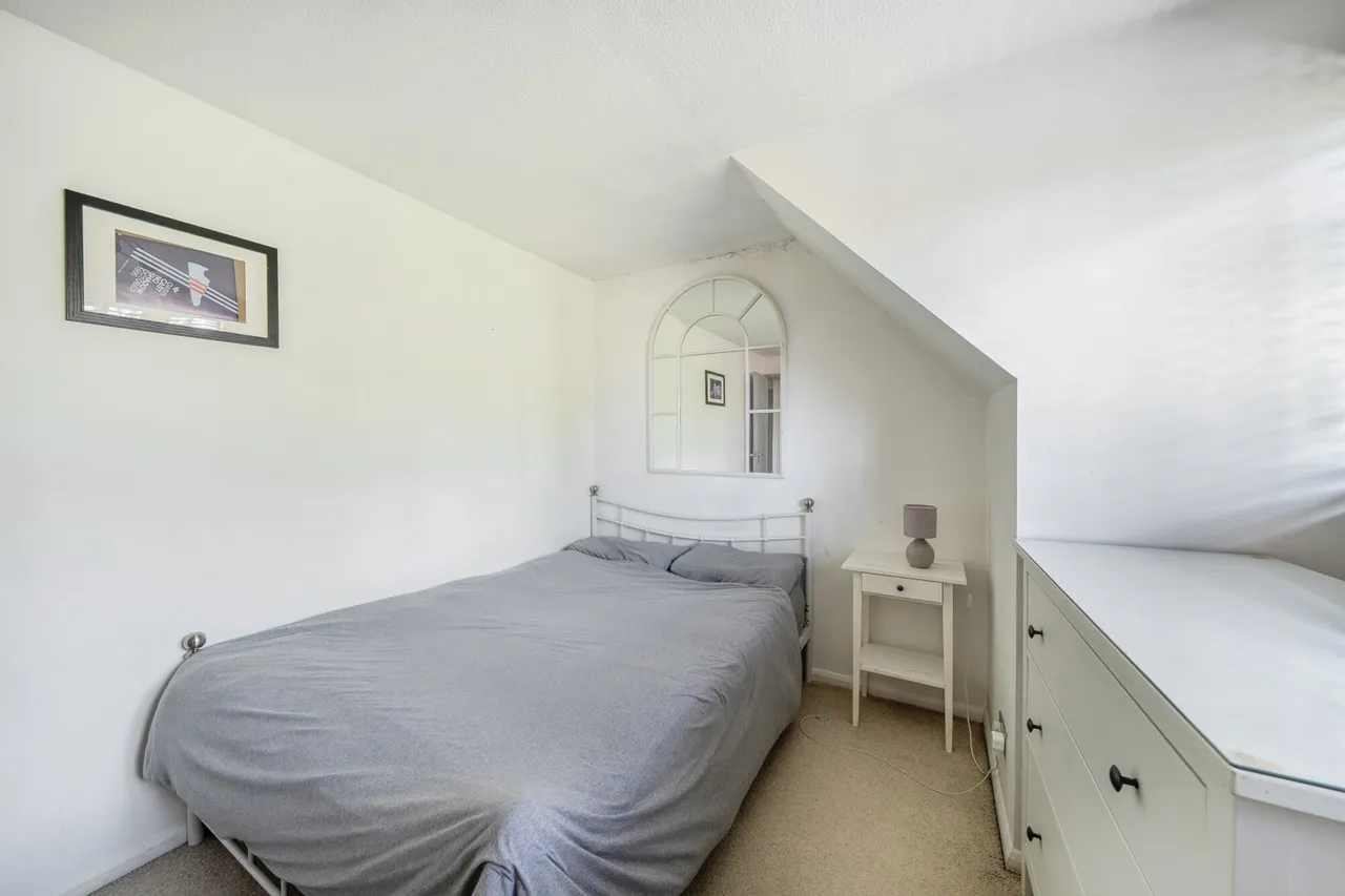 Deane Avenue, Ruislip, HA4, photo 14
