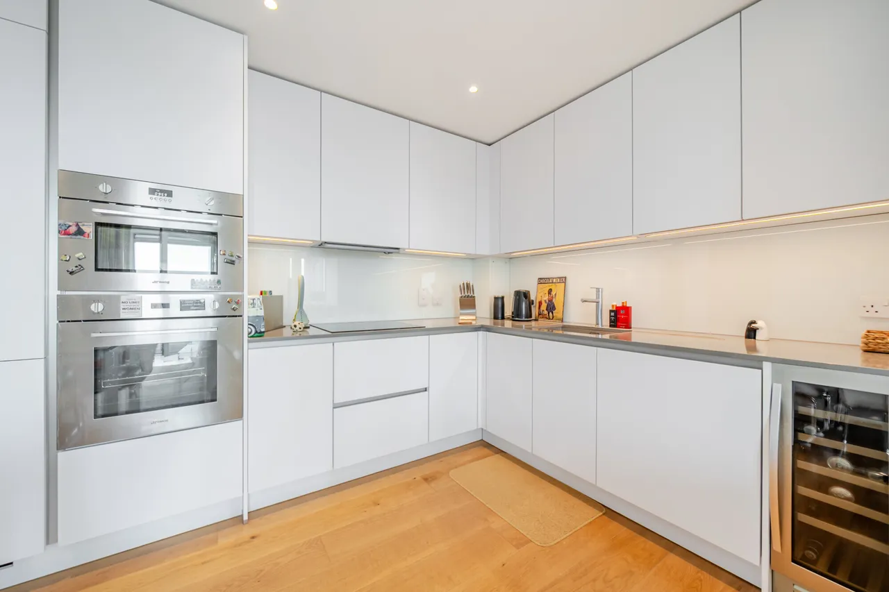 Acton Walk, Whetstone, N20, photo 2