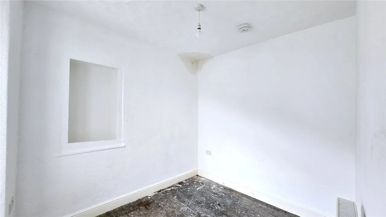 Wian Street, Holyhead, LL65, photo 6