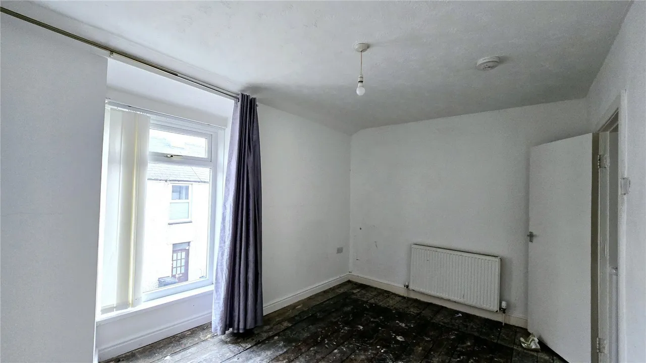 Wian Street, Holyhead, LL65, photo 7