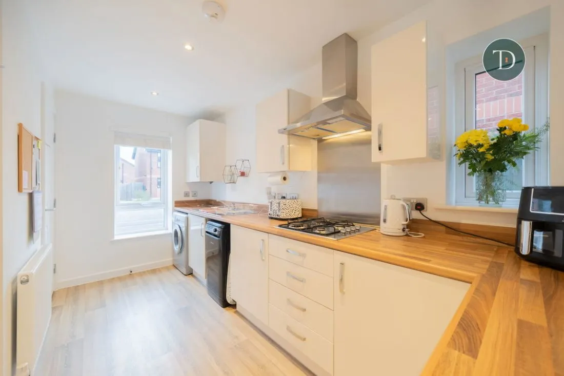 Hollybush Way, Ellesmere Port, CH66 2WD, photo 2