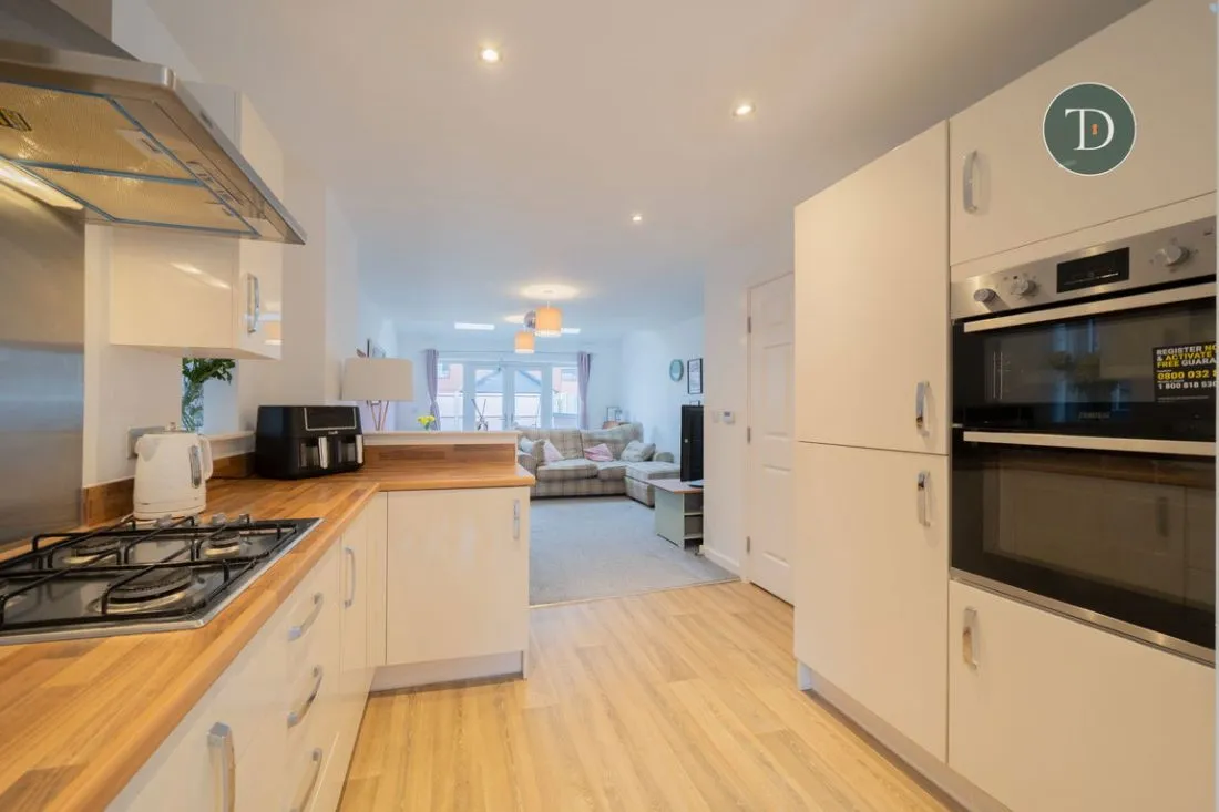 Hollybush Way, Ellesmere Port, CH66 2WD, photo 3
