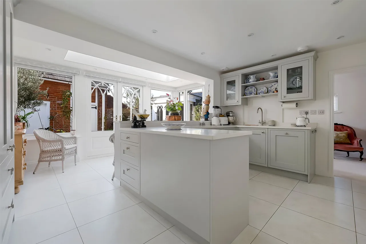 Brockham Green, Brockham, RH3, photo 2