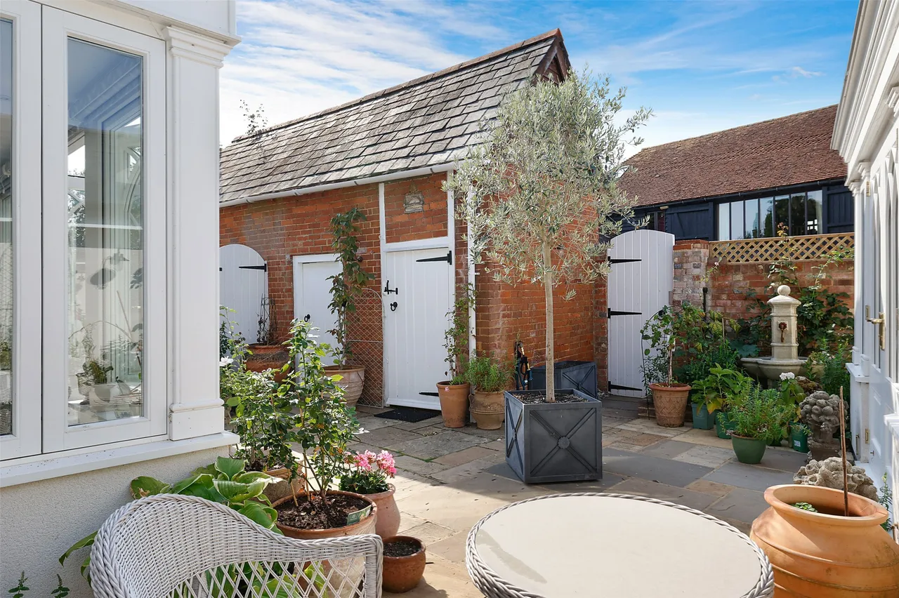Brockham Green, Brockham, RH3, photo 22