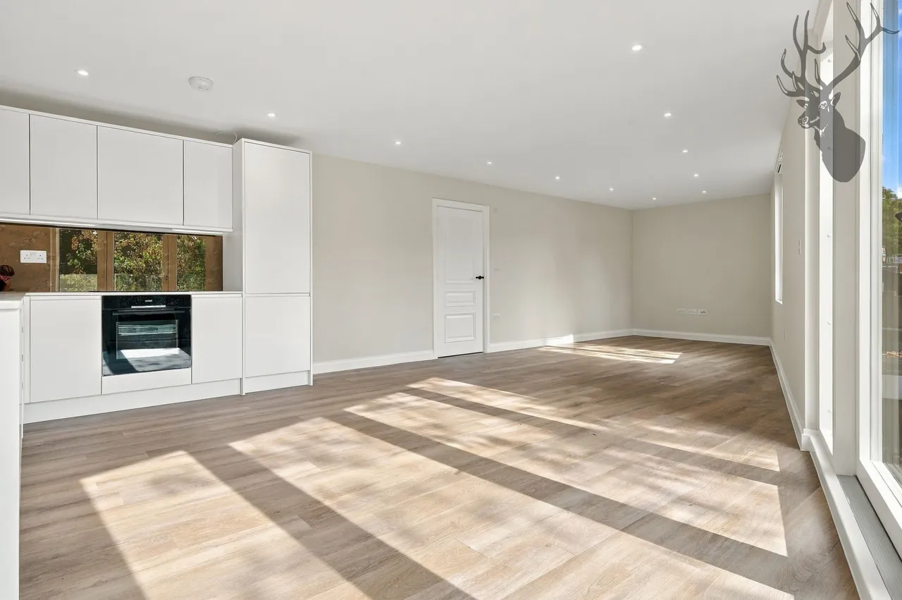 High Road, Chigwell, IG7, photo 4