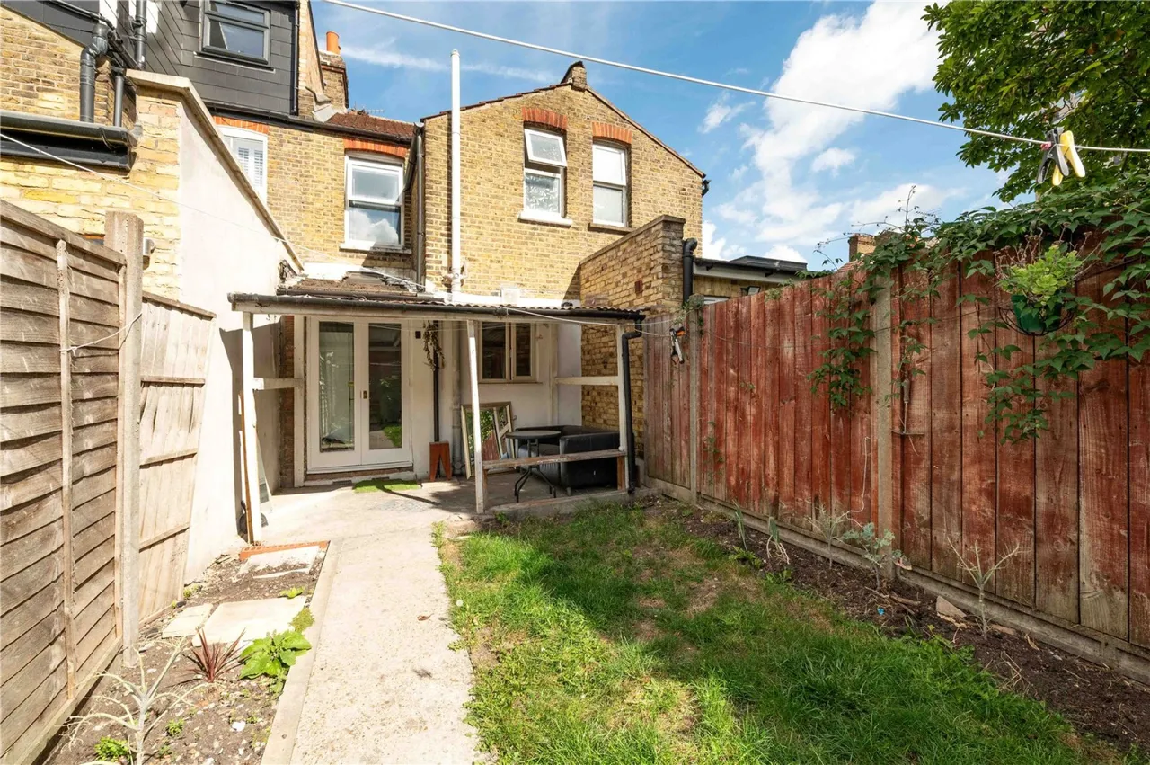 Stanley Road, Morden, photo 12