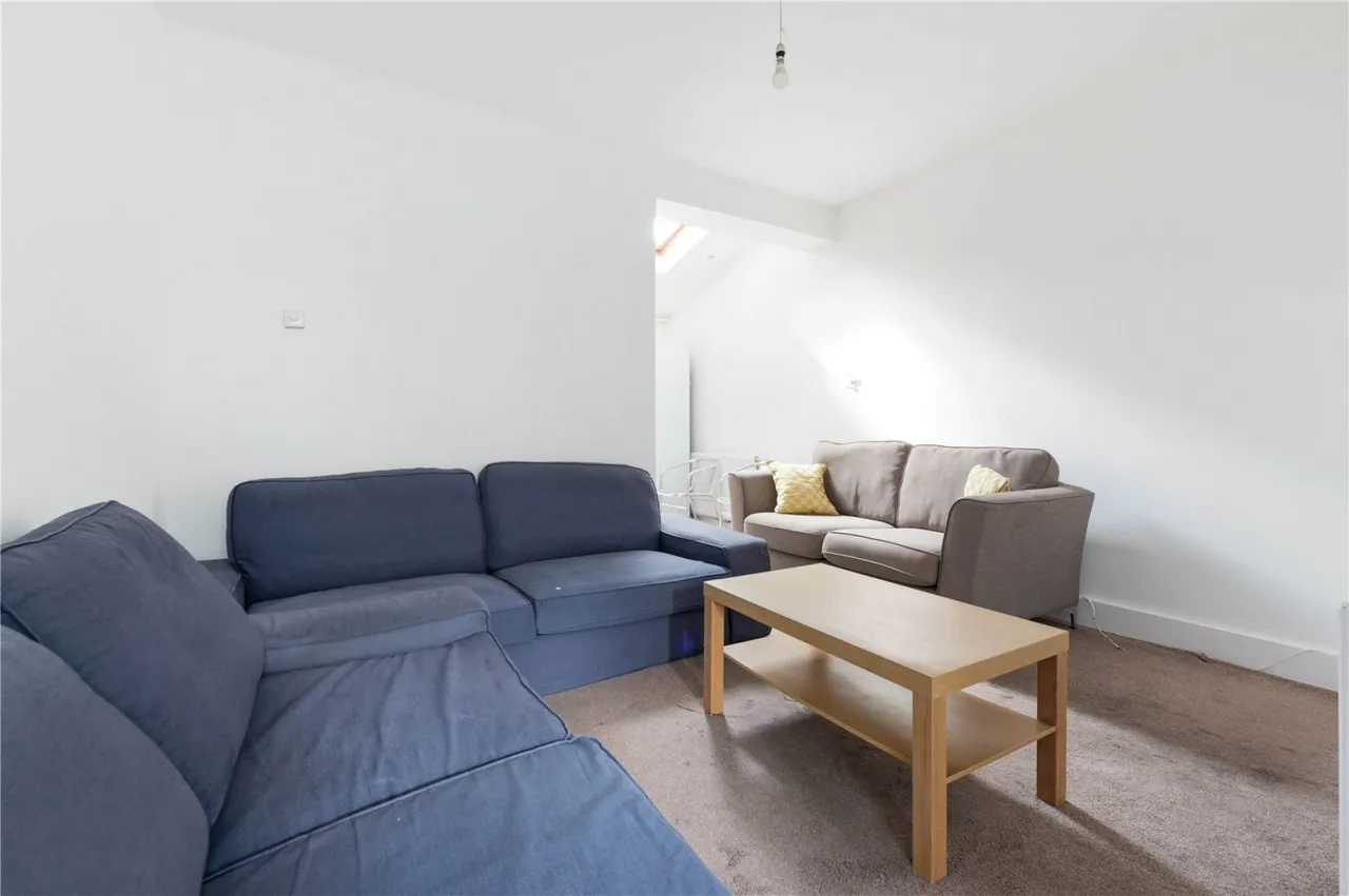 Stanley Road, Morden, photo 5