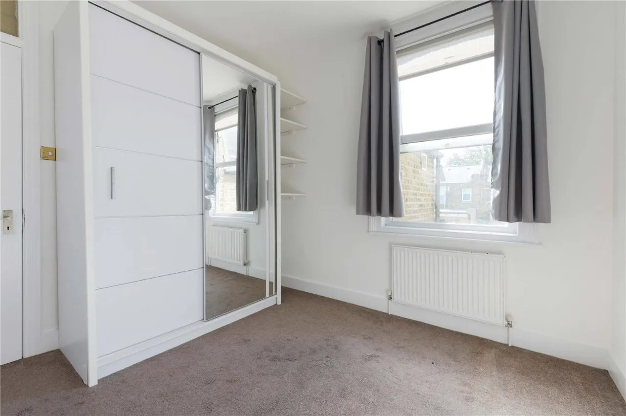 Stanley Road, Morden, photo 10