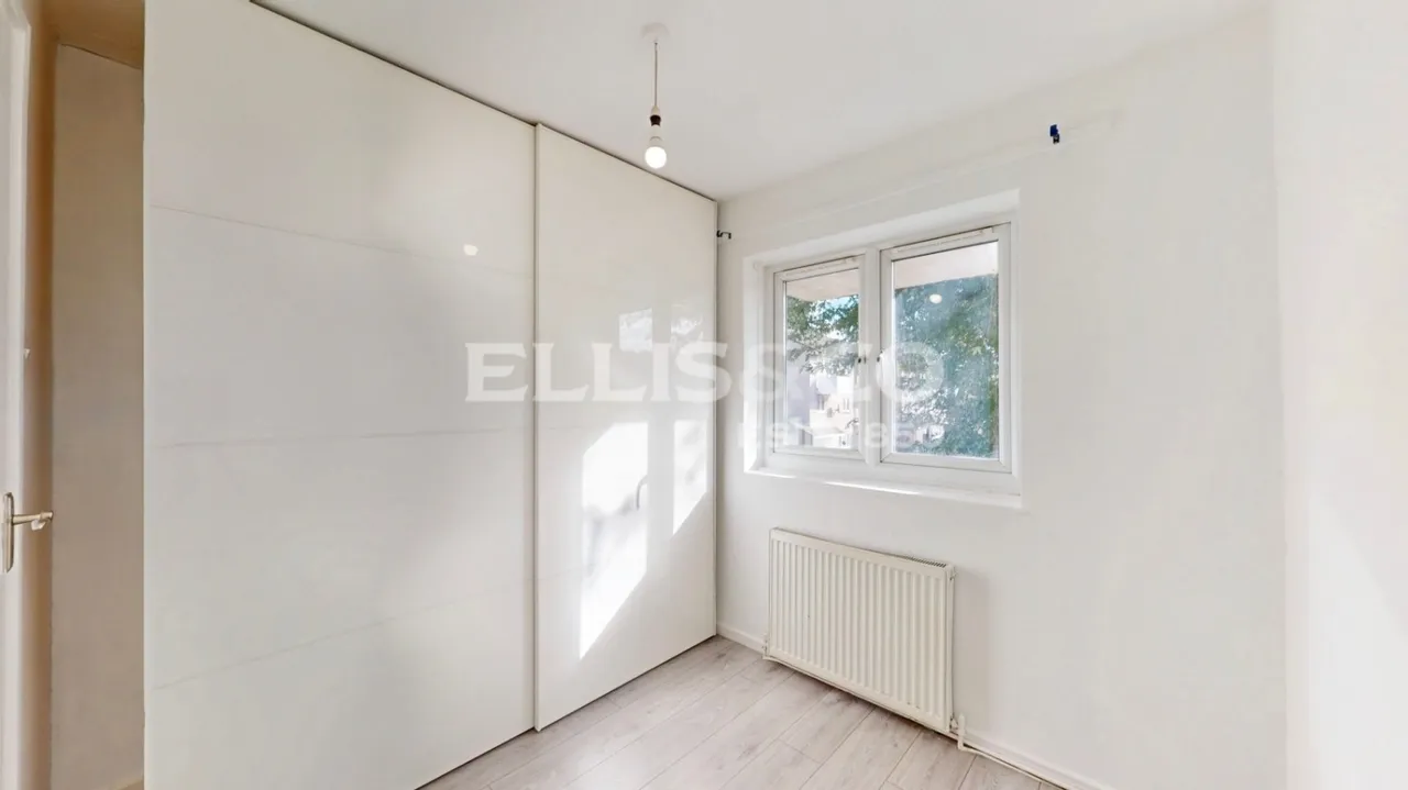 Community Road, Greenford, UB6, photo 19