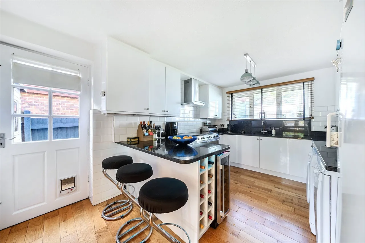 Eagles Drive, Tatsfield, Westerham, TN16, photo 2