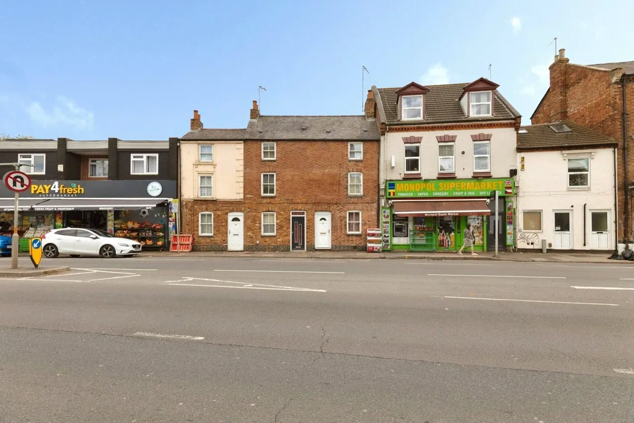 2 bed house for sale — Barrack Road, Northampton, Northamptonshire, NN1
