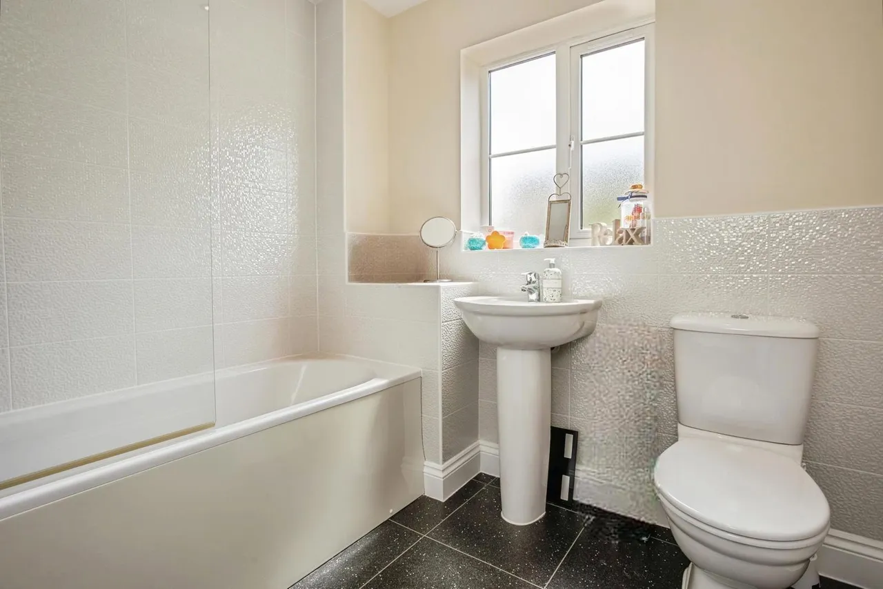Nene Way, Bingham, NG13, photo 21