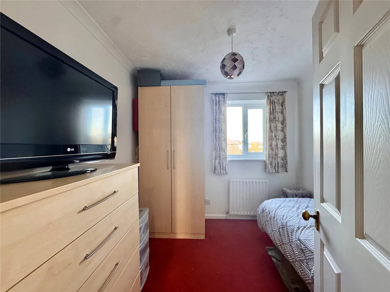 Goldfinch Lane, Lee-on-the-Solent, PO13, photo 19