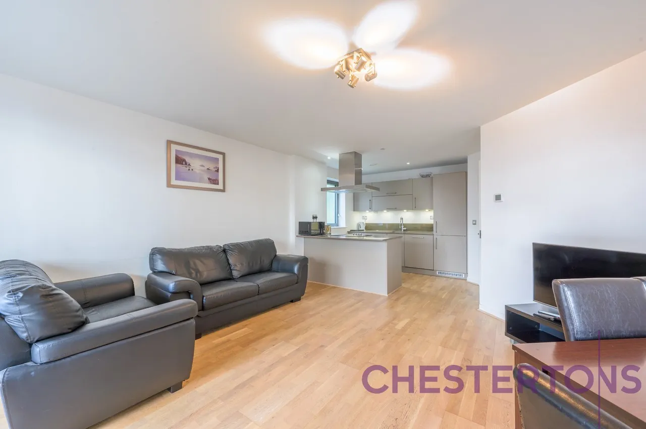 3 bed flat for sale, Glengarnock Avenue, London, E14