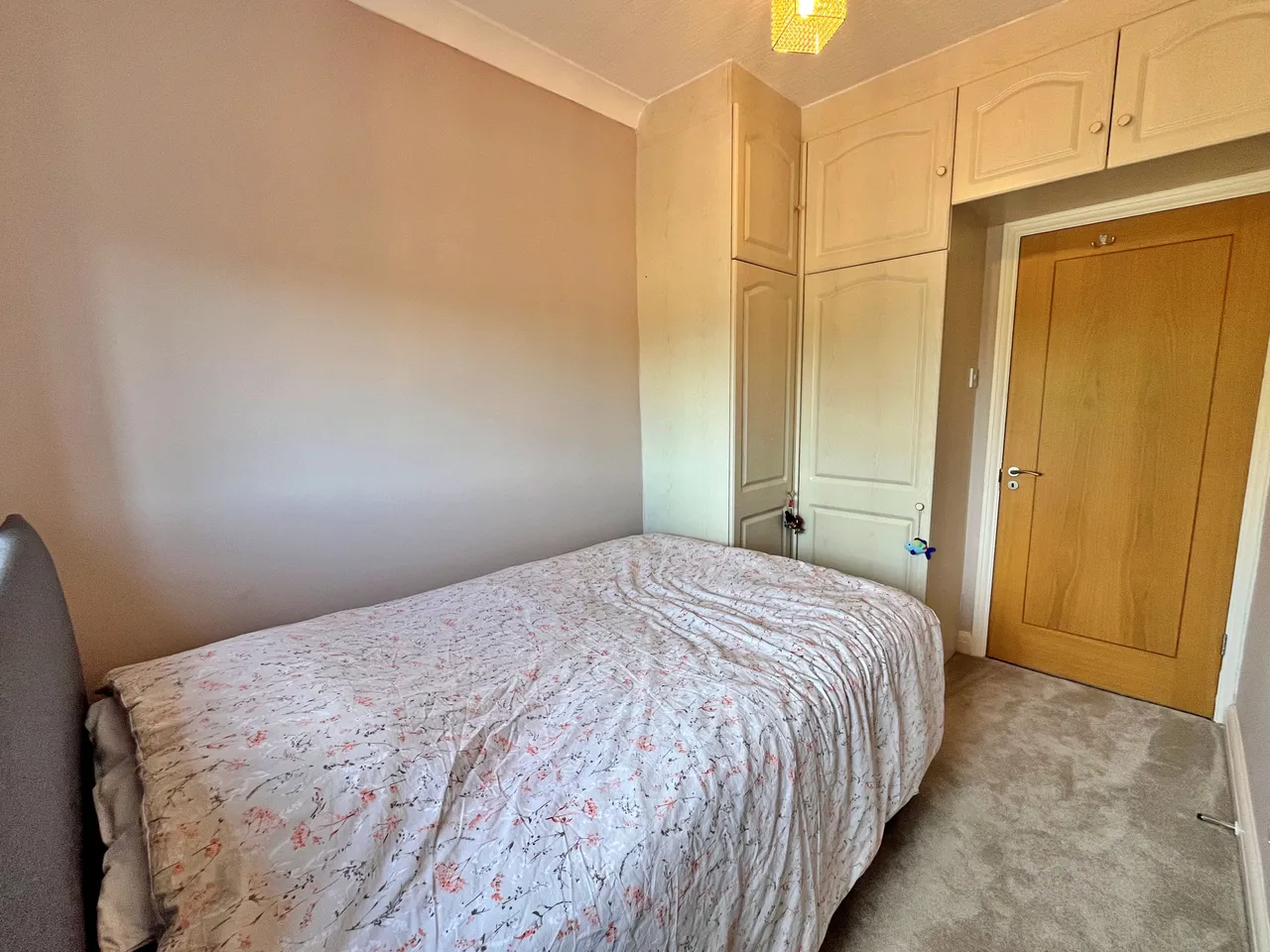 Greenford Road, Greenford, UB6, photo 16