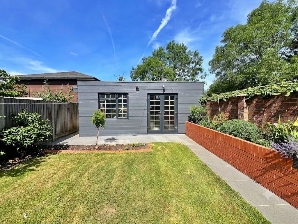 Greenford Road, Greenford, UB6, photo 13